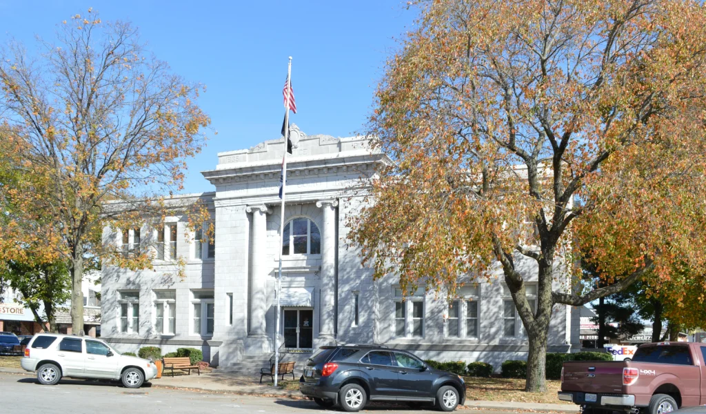 Barry County MO Courthouse