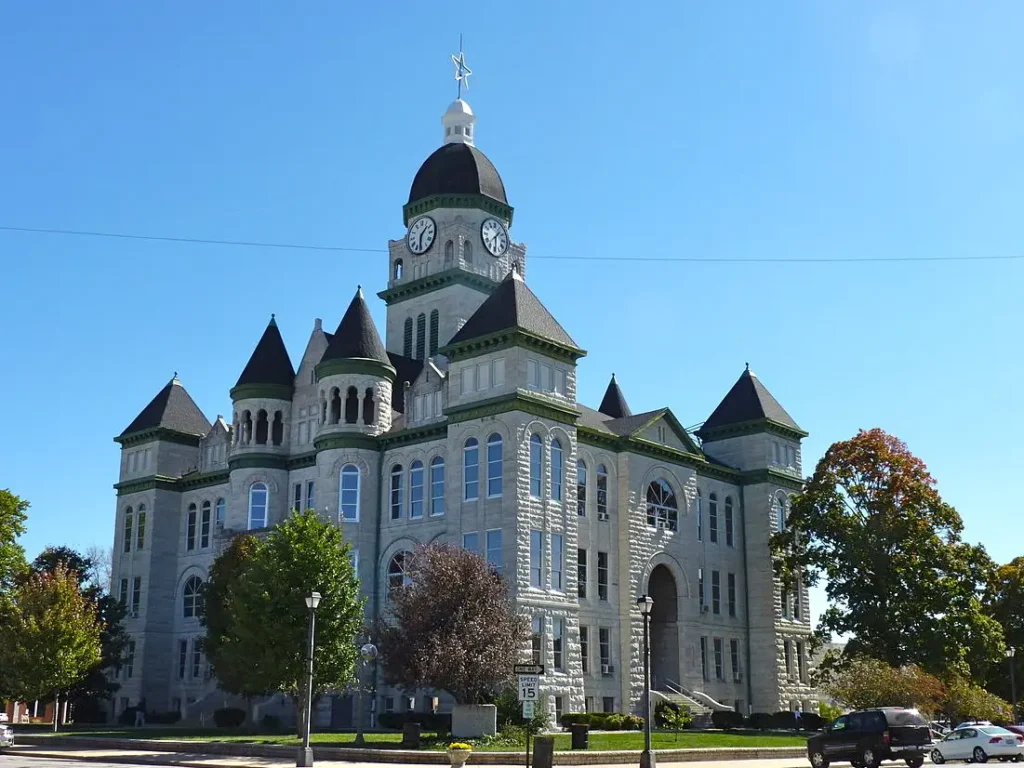 Jasper County Courthouse By TheWhitePelican - Own work, CC BY-SA 3.0, https://commons.wikimedia.org/w/index.php?curid=4572562